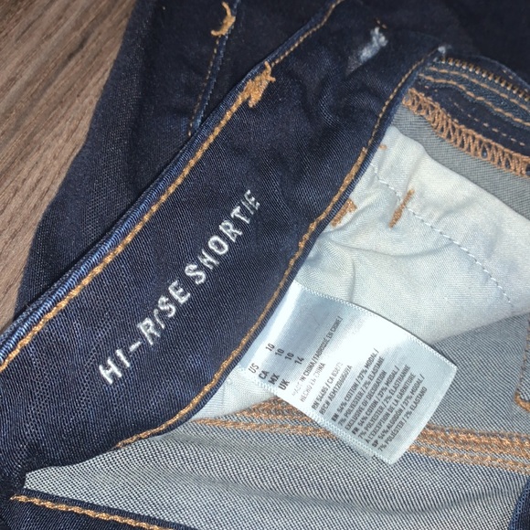 Size 10 AE high rise shortie - Picture 3 of 3